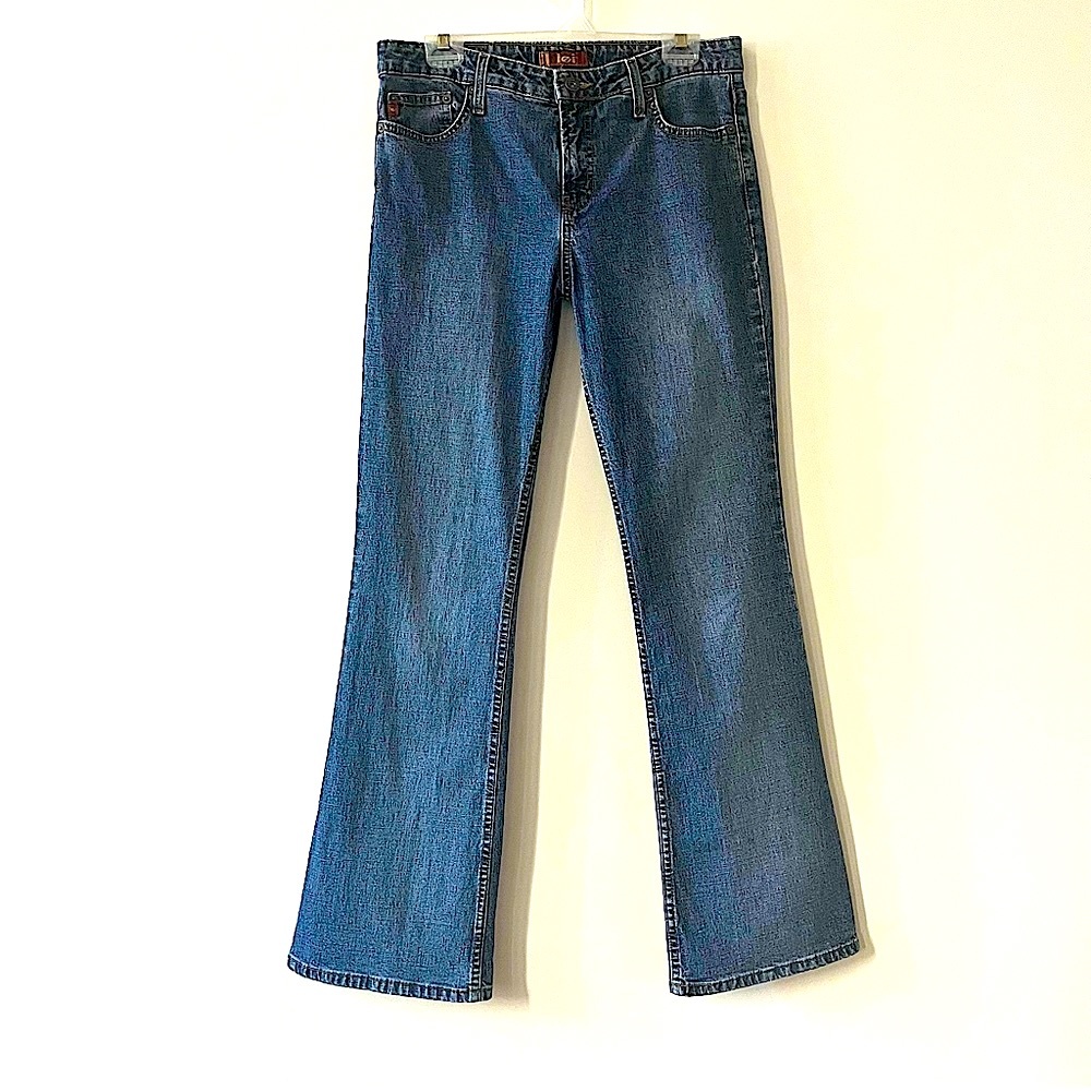 Vintage Y2K LEI Flare Leg Low Rise Jeans- Medium Blue - Juniors Sz.9